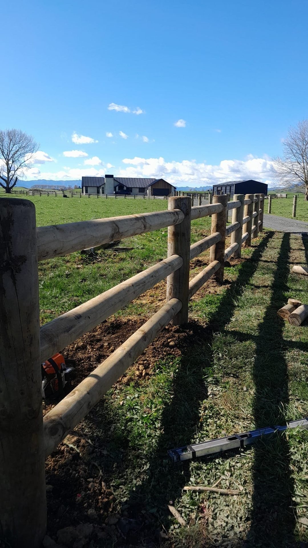 Timber boundary fence built by Lewis Johnston Fencing near Morrinsville